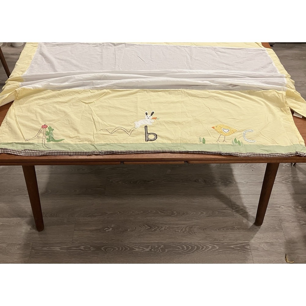 Pottery Barn Kids 2009 Gingham ABC Animal Crib Skirt Green Yellow 52 x 28 Unisex